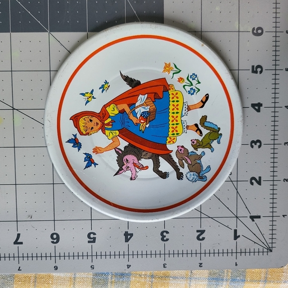 Vtg 70s-80s Red Ridinghood Tea Set Plate Only. Approx 6x6in. - Picture 4 of 6